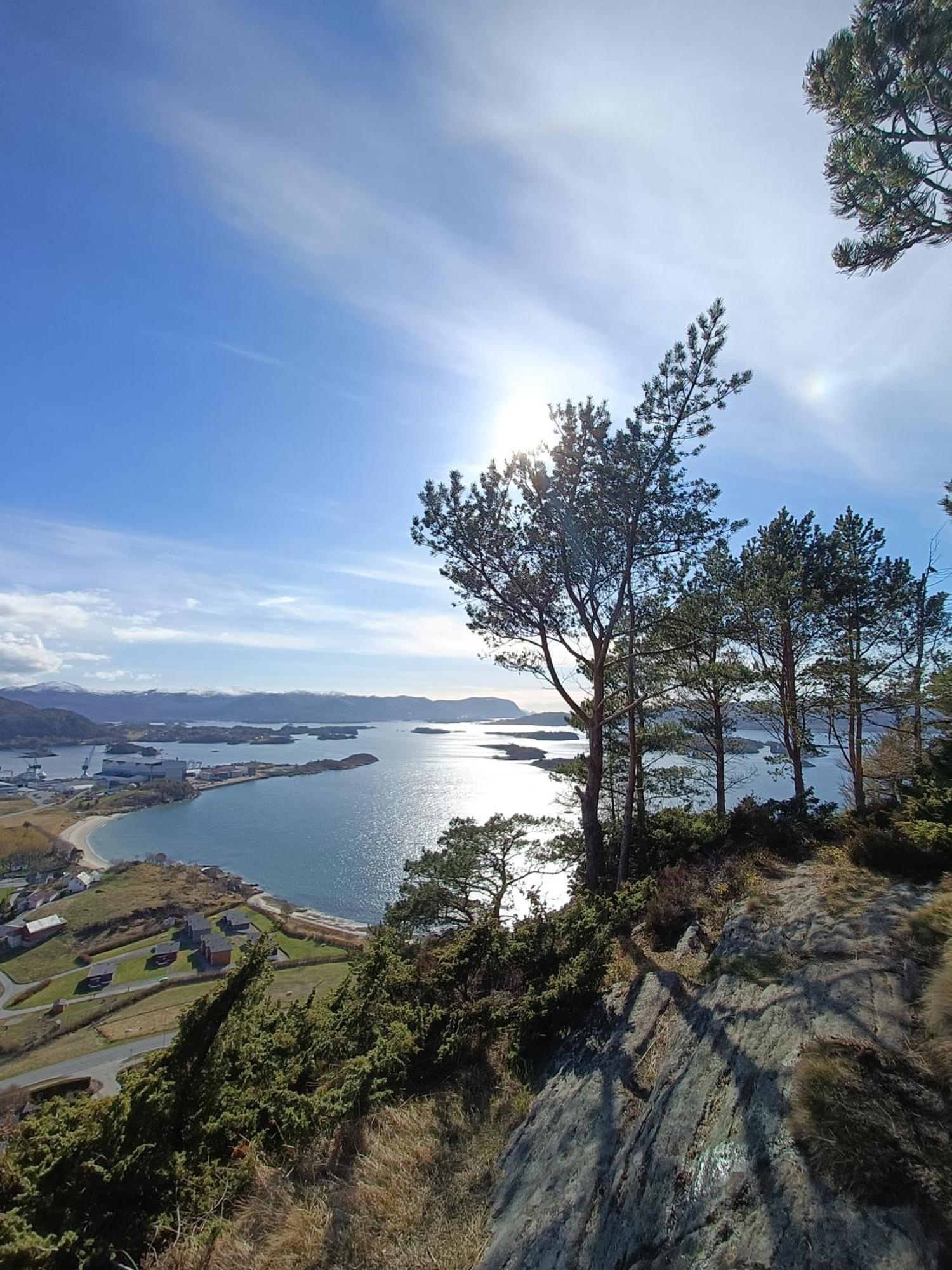 Charming House In Ulsteinvik With Free Parking Vila Exterior foto